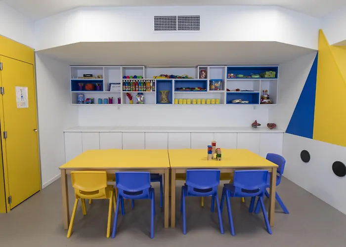 Cesar Augustus 3* Камбрильс