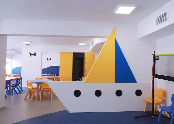 Cesar Augustus Отель