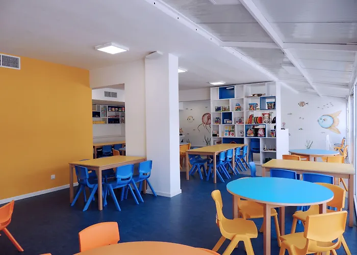 Cesar Augustus 3* Камбрильс