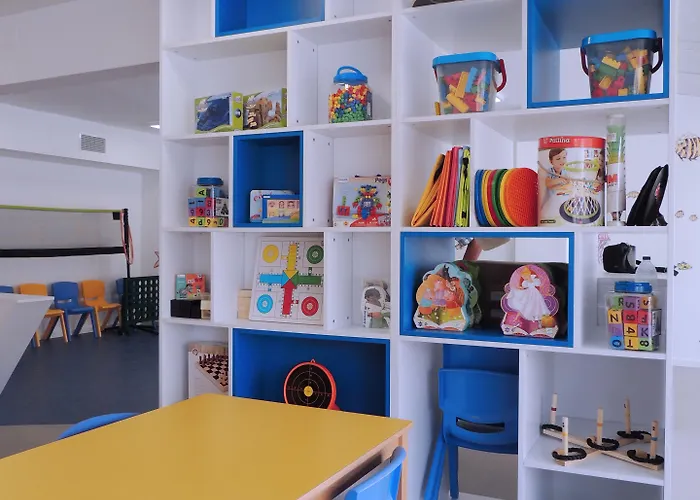 Отель Cesar Augustus Камбрильс