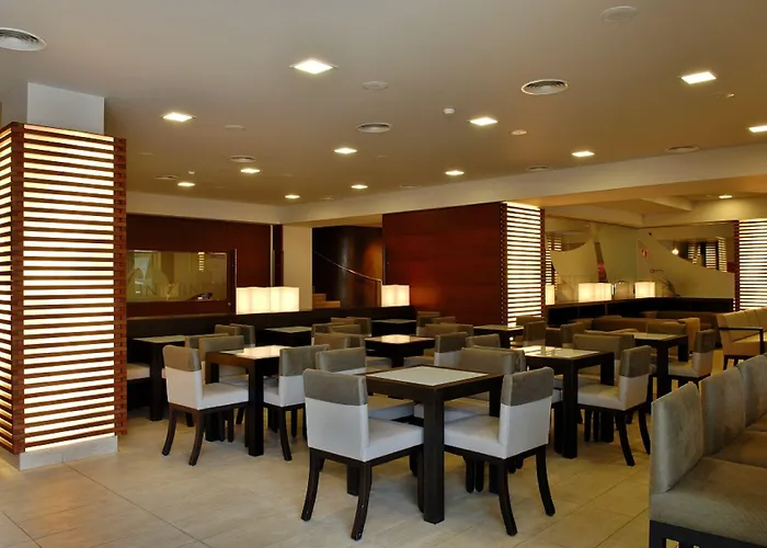 Отель Cesar Augustus