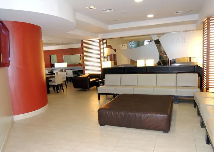 Отель Cesar Augustus