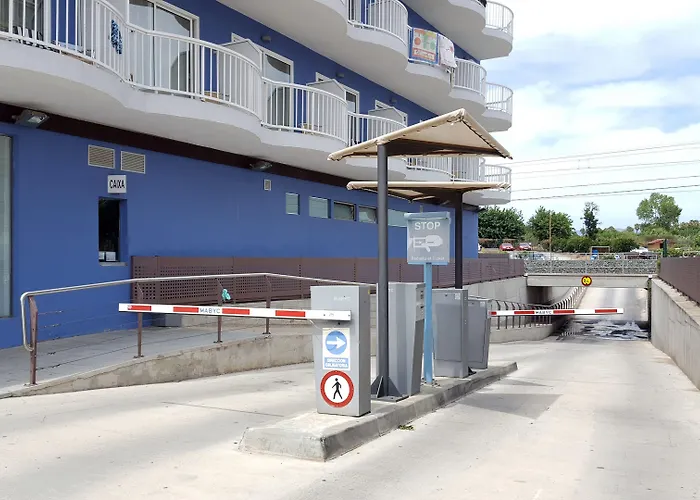 Отель Cesar Augustus