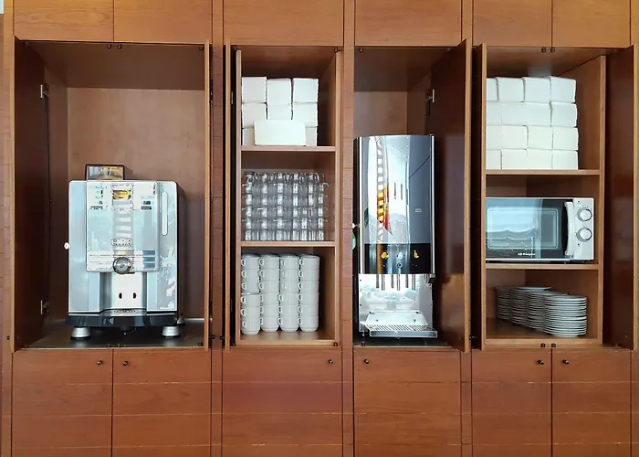 Отель Cesar Augustus 3*