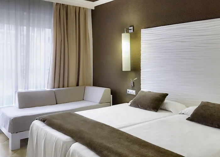 Cesar Augustus Отель